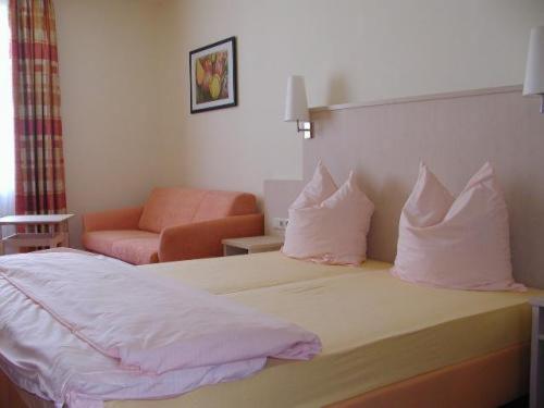 Gasthof Zum Brunnen Mornsheim Ngoại thất bức ảnh